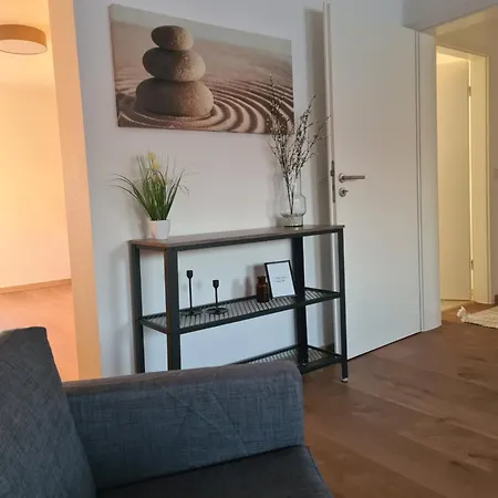 In 2 Min Fusslaeufig Zum Bahnhof, Phantasialand, Koeln, Koeln Messe, Eifel