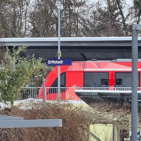 Apartment In 2 Min Fusslaeufig Zum Bahnhof, Phantasialand, Koeln, Koeln Messe, Eifel Erftstadt