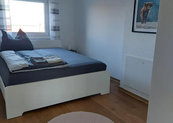 In 2 Min Fusslaeufig Zum Bahnhof, Phantasialand, Koeln, Koeln Messe, Eifel