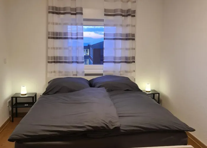 公寓 In 2 Min Fusslaeufig Zum Bahnhof, Phantasialand, Koeln, Koeln Messe, Eifel *