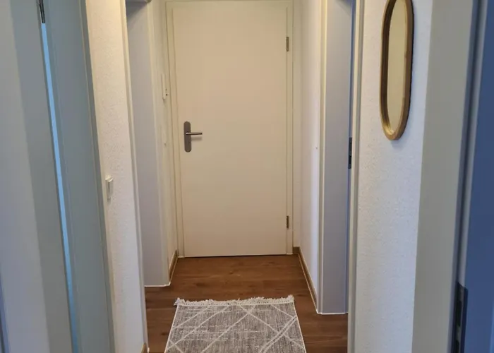 公寓 In 2 Min Fusslaeufig Zum Bahnhof, Phantasialand, Koeln, Koeln Messe, Eifel 埃尔夫特施塔特